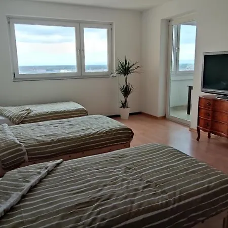 Apartment Skyline-aussicht Und Fantastische Sonnenuntergaenge